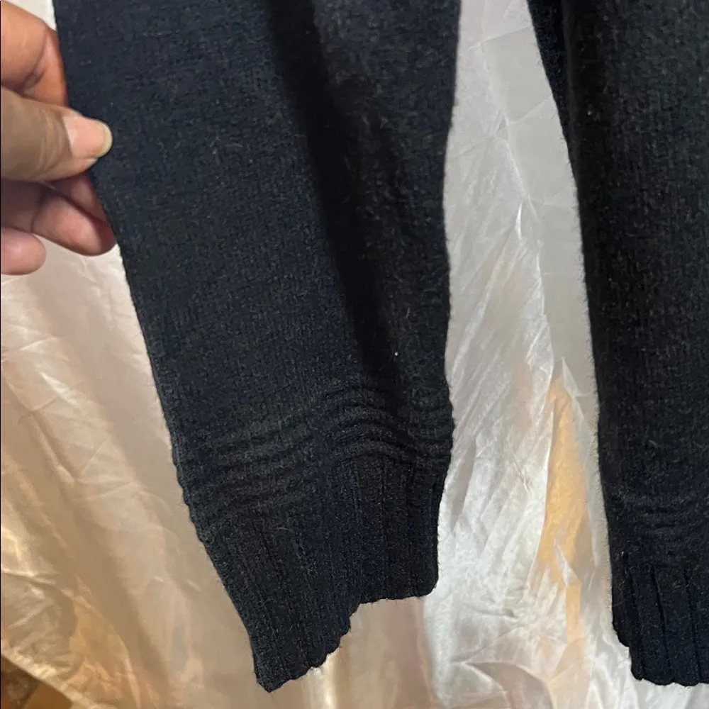 Anthropologie Black Knit Sweater with Pearl Detail A0392 - Image 4