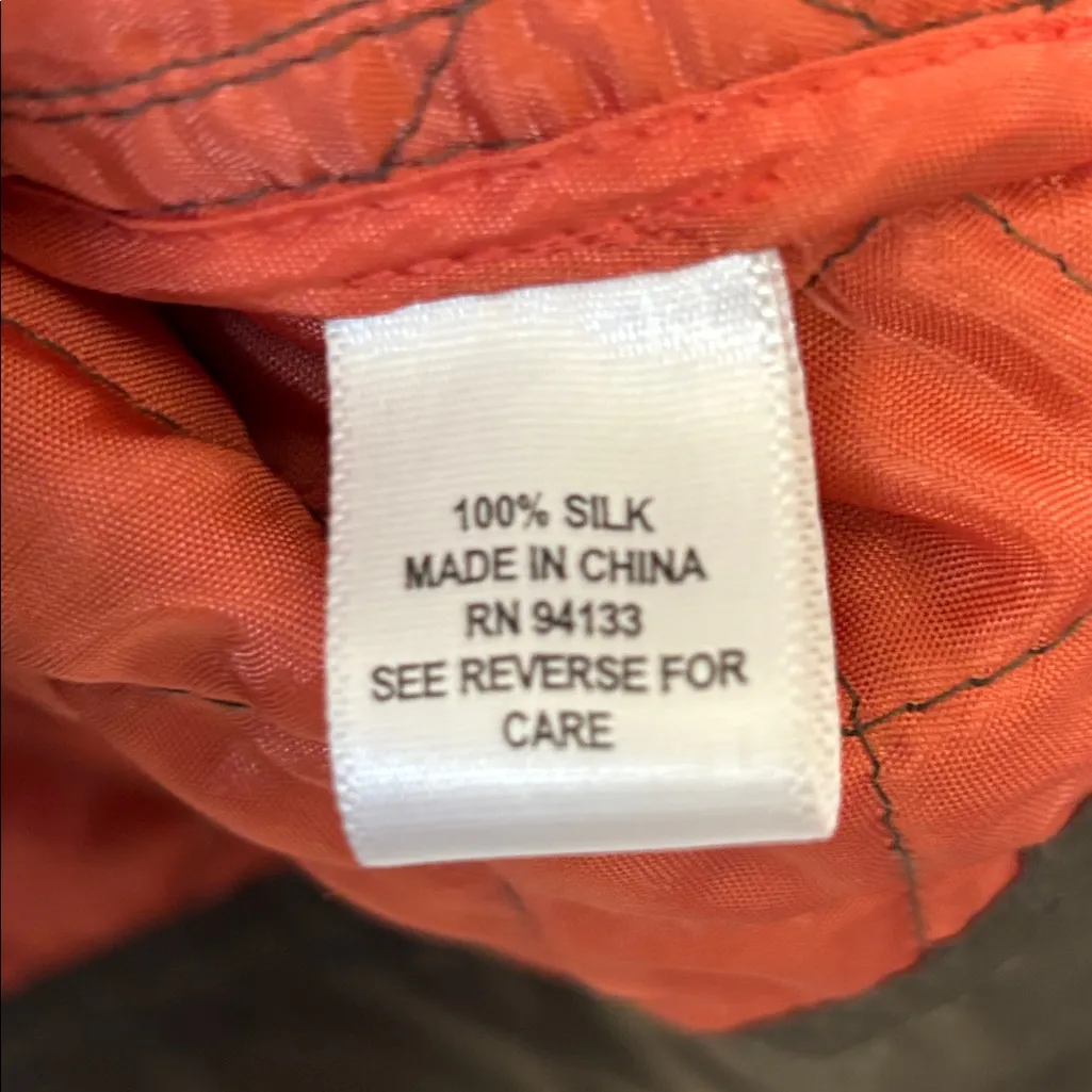 Debra size M 100% silk quilted olive green zip - Image 7