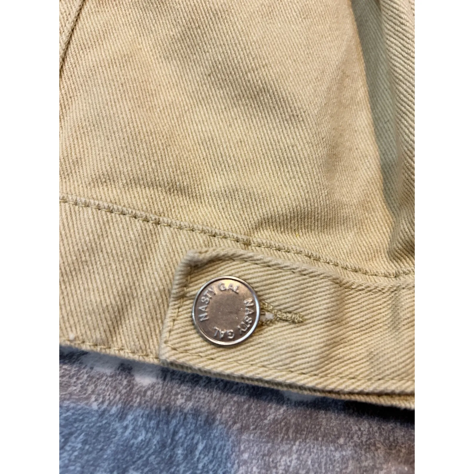 Nasty Gal Women's‎ Plaid Sleeve Denim Jacket Beige Button Up Casual Coat - Image 6