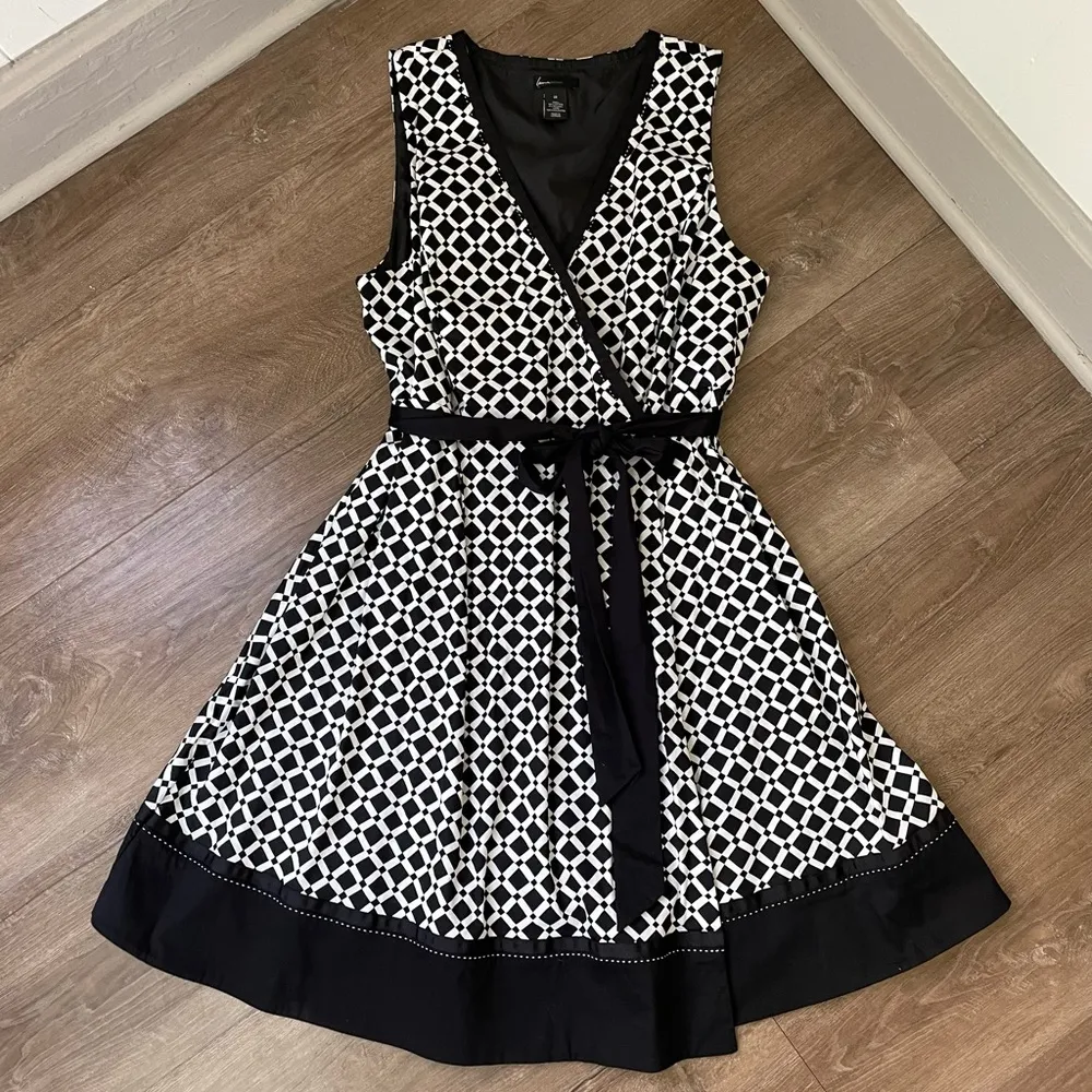 Lane Bryant Faux Wrap Sleeveless Dress Black White Belted Fit & Flare ~ Size 22 - Image 3