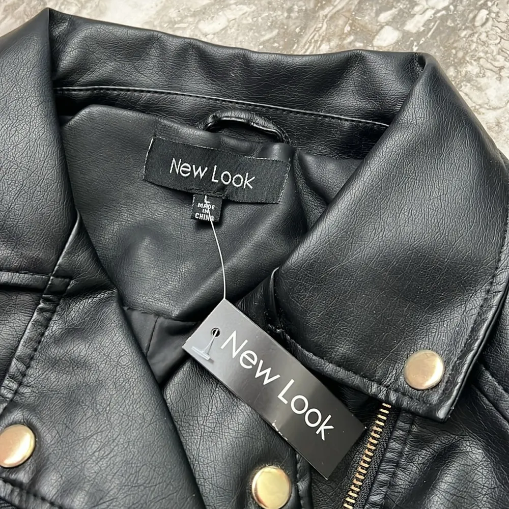 NEW LOOK Bomber Faux Leather Jacket in Black, Size L New w/Tag - Image 10