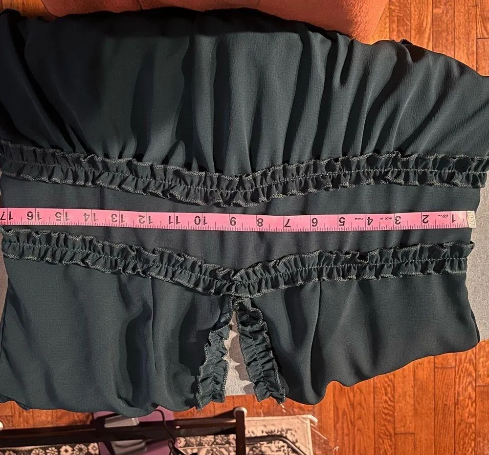 Dark Green Ruffled long sleeve Dress Size XL - Image 9
