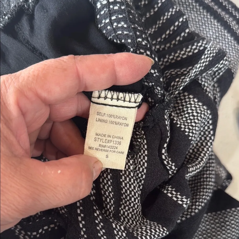 ILLA ILLA Elegant Black and White Striped jumpsuit - Image 6