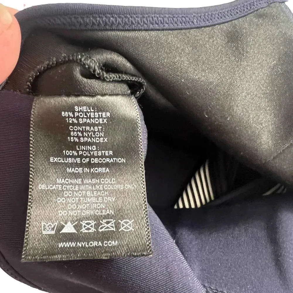 Nylora Navy Blue Striped Sports Bra Cropped Tank Top Size Small - Image 10