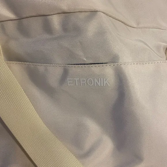 New Weekender Bag White - Image 2