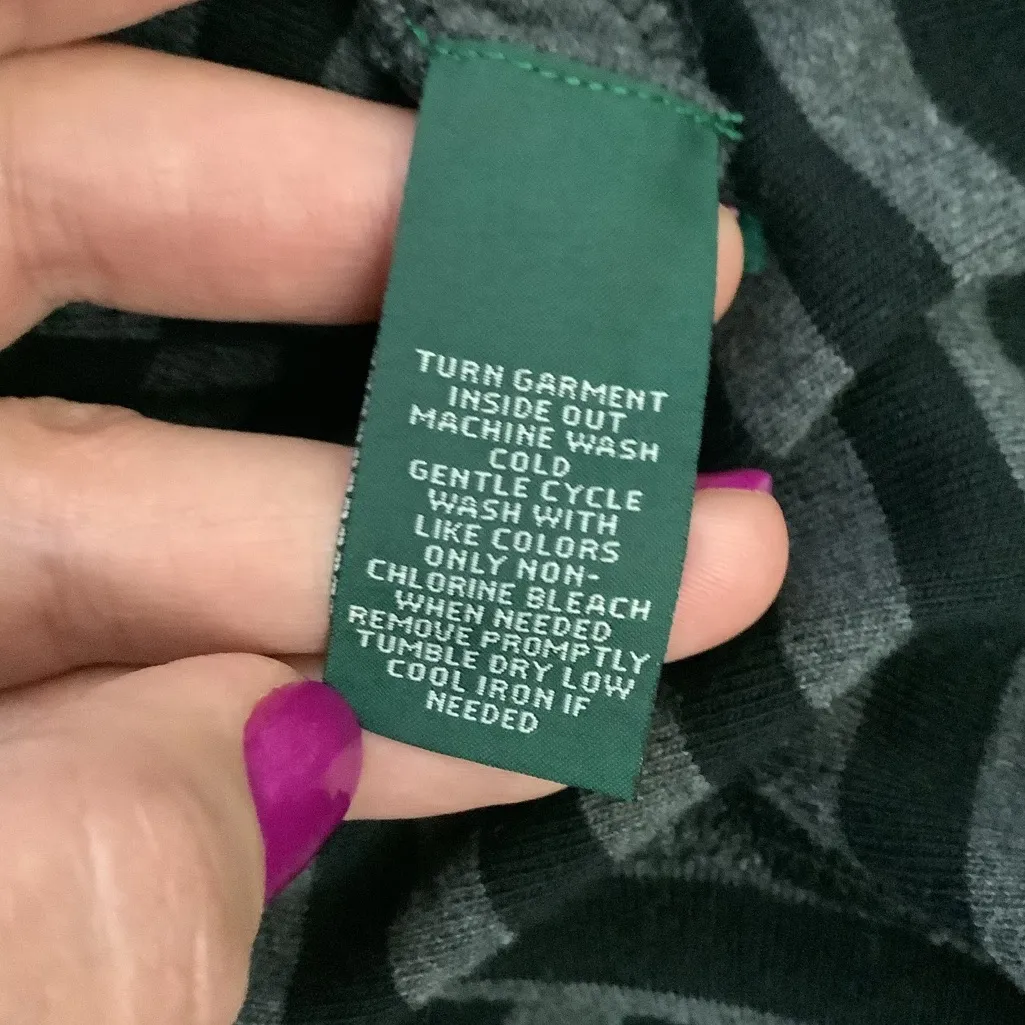 Super CUTE soft comfy long sleeve dress 🖤🤍🖤 - Image 15