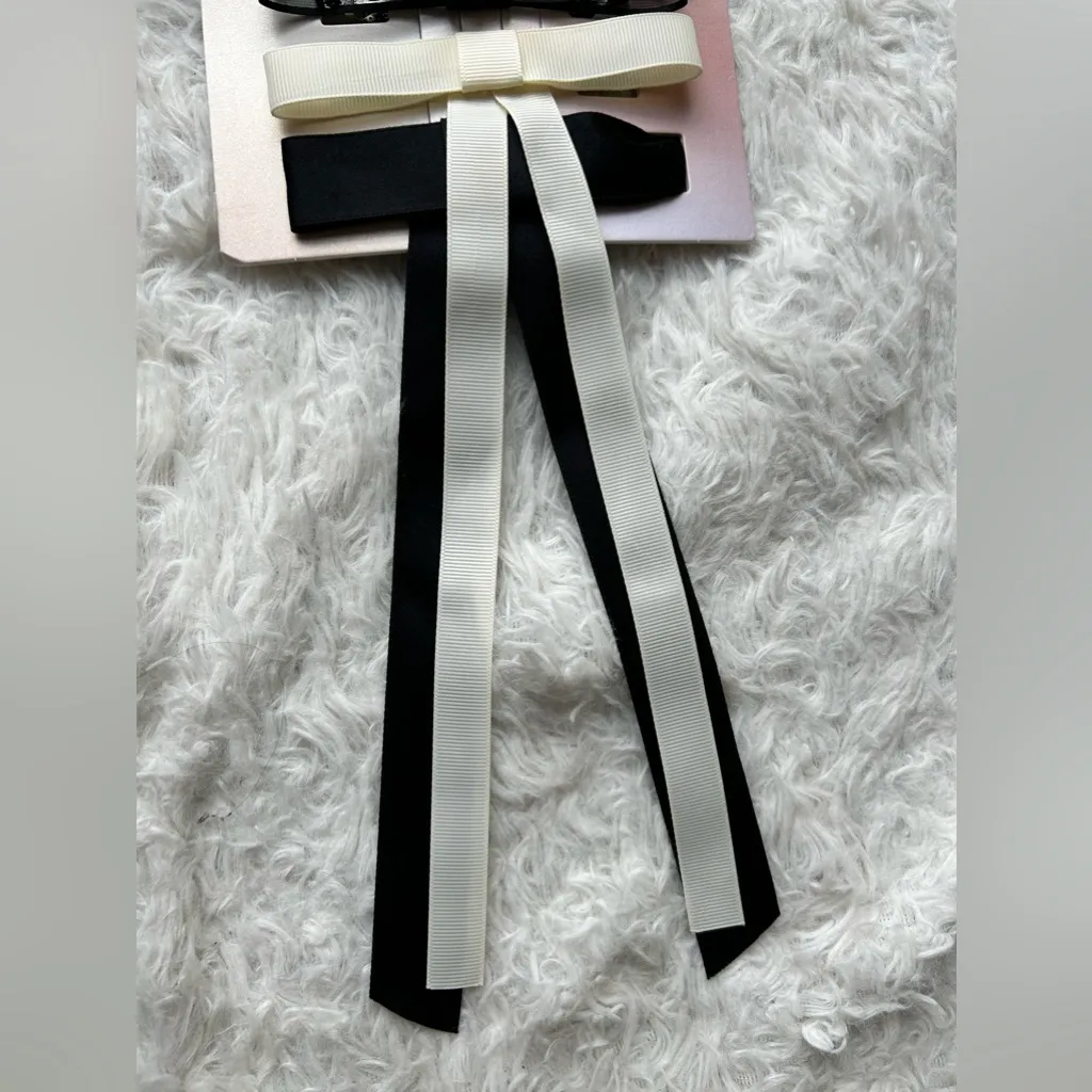 Happily Grey Black and Cream 6 Bow Clip Set - Image 4