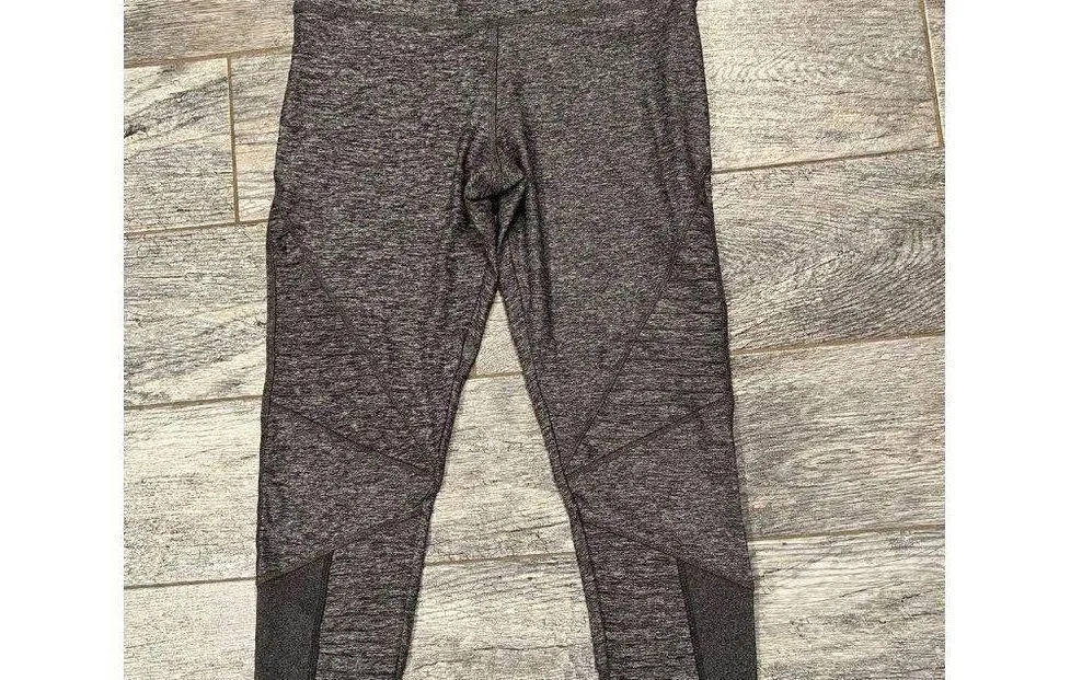 Victoria Secret PINK Small Ultimate Leggings Cropped Crop Gray Yoga Pants Active - Image 6
