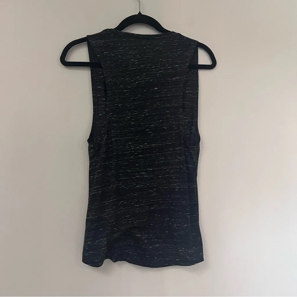 “If The Love Doesn’t Feel Like 90’s R&B I Don’t Want It” Sleeveless Top Black - Image 2
