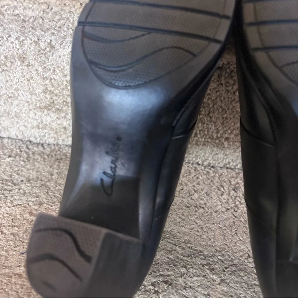 Clarks Bendables Black Leather Heels Women’s Size 8.5 Comfort Slip On Office 90s - Image 9
