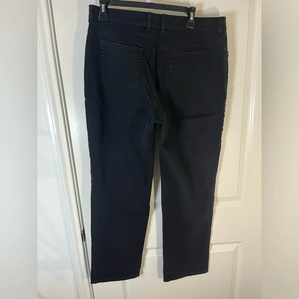 Gloria Vanderbilt Chic Classic Black Wash Full Length Denim StraightLeg Jeans 14 - Image 7