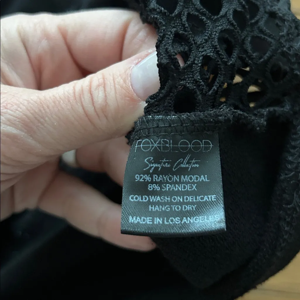 Foxblood Black Crop Top Size 2X - Image 3