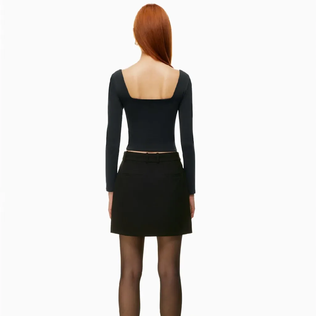 Aritzia Babaton Contour Squareneck Longsleeve Black Size Small - Image 2