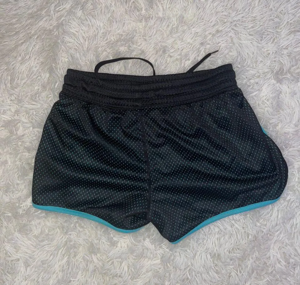 FILA Shorts - Image 2