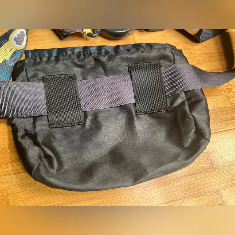 Pokemon Co. Bulbasaur Unisex Fanny Waist Pack W/ADJ Strap, 2018,Nintendo|Cartoon - Image 7