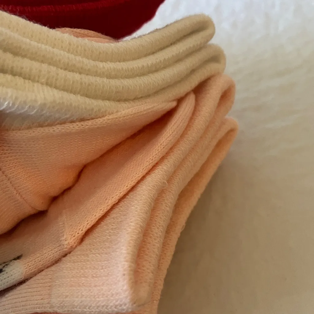 Kate Spade: Blush/White/Red Socks with Heart & Dove Design- Crew- set of 3 - Image 7