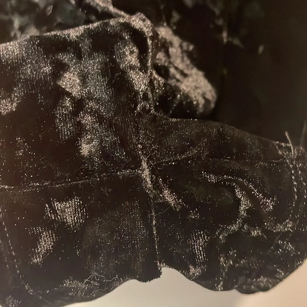 Urban Outfitters- “Sasha” Crushed Velvet Romper Long Sleeves in Black- Size M - Image 7