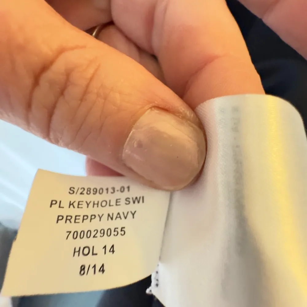 Banana Republic Navy Blue Sleeveless Midi dress size 8 In EUC! - Image 5