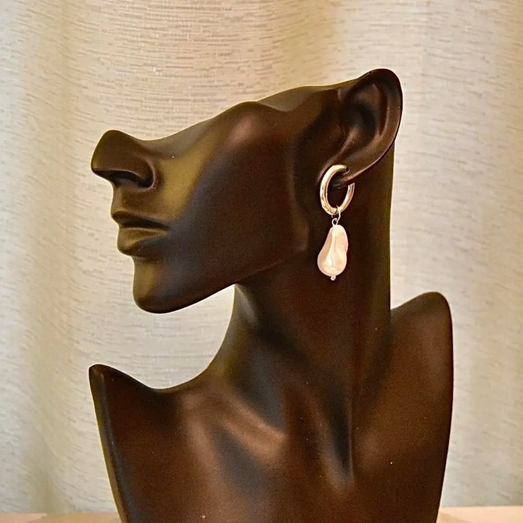 Baroque Pearl Earrings Silver - Image 2