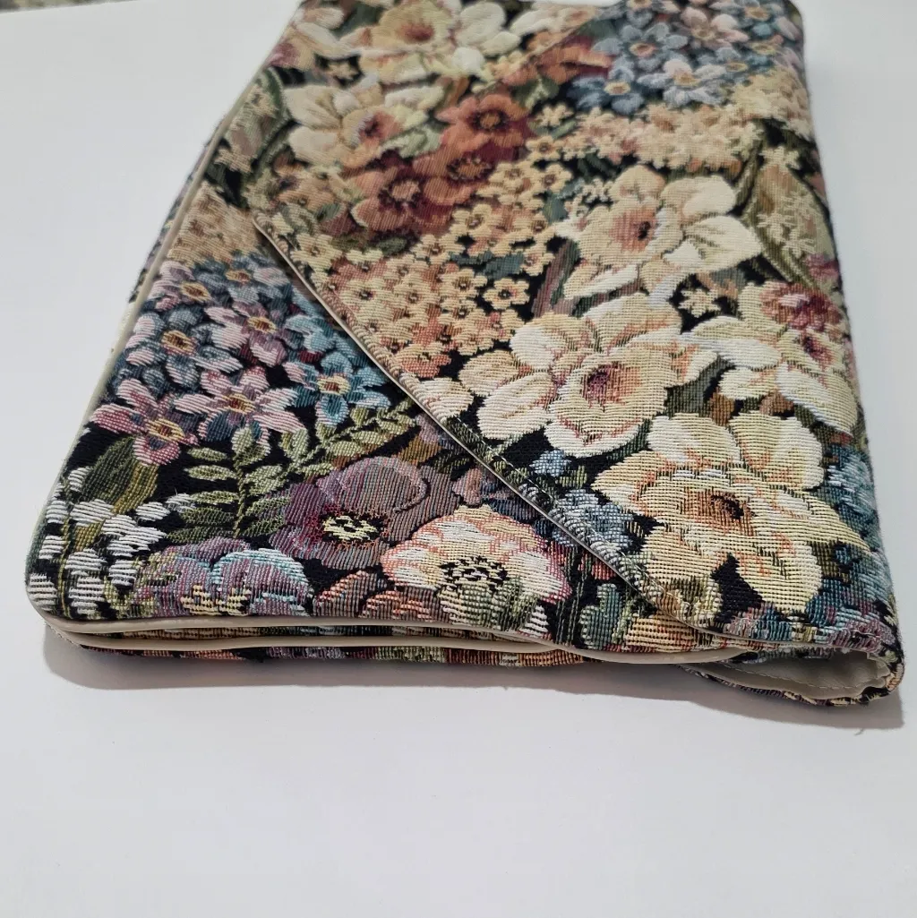 Vintage Floral Tapestry Envelope Purse Clutch Late 80s 90s Era - Image 10