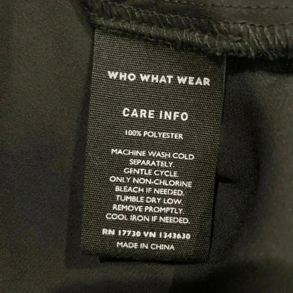 ⭐️ Who what wear black blouse in size medium - Image 4