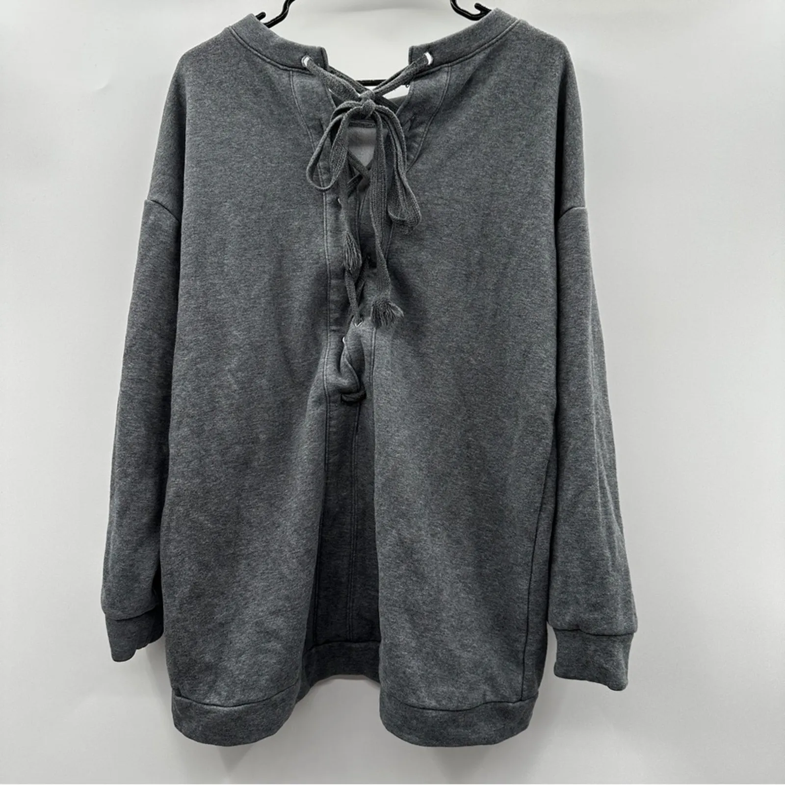 Fabletics Nina Gray Long Sleeve Lace Up Back Pullover Sweatshirt Sweater‎ Size M - Image 6