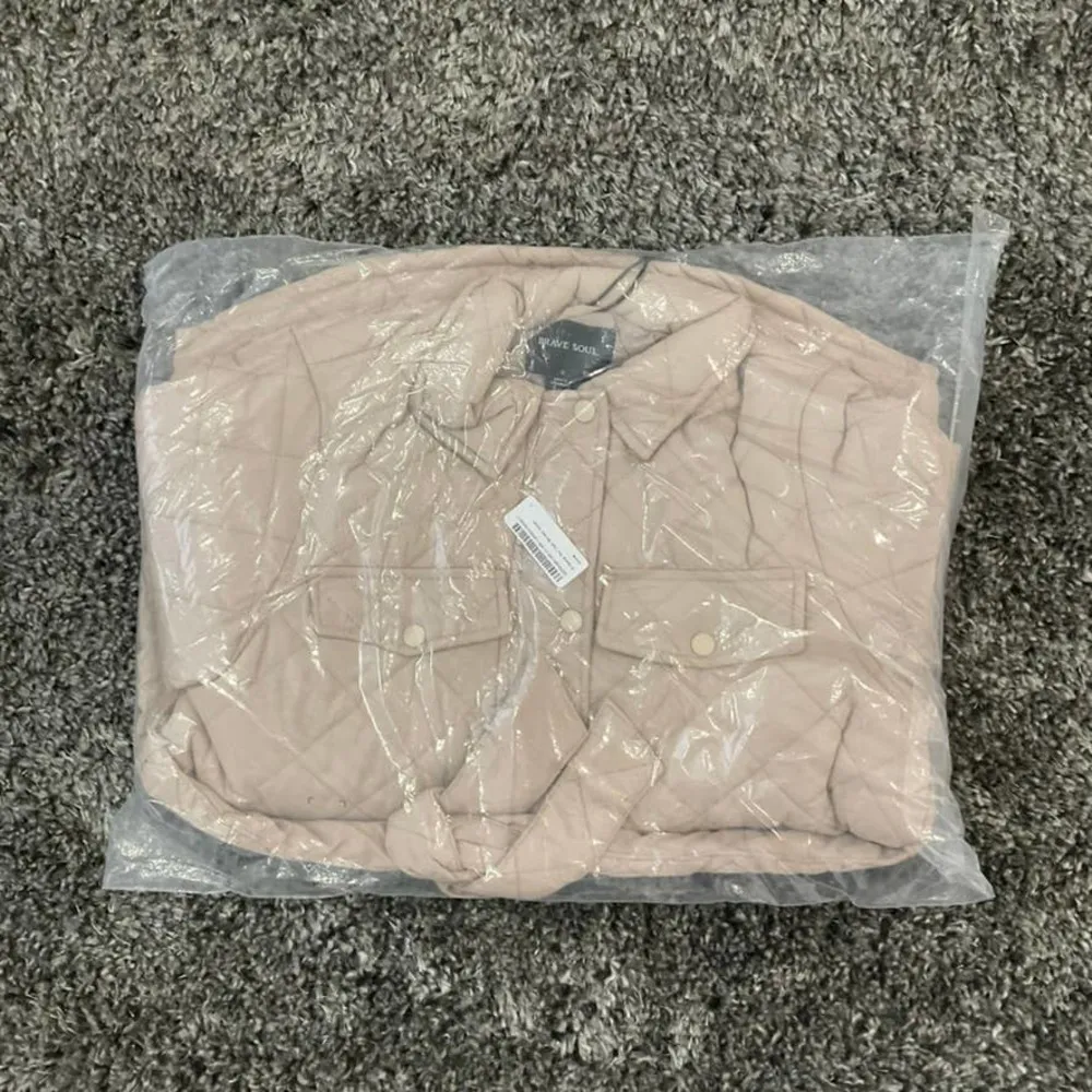 Brave Soul Diamond Quilted Belted Jacket in Stone, Size 8 - Image 6