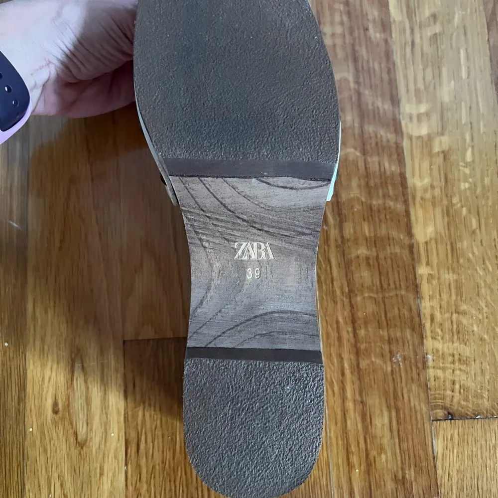 Free people dark purple tunic/ short dress size S and Zara white sandals . - Image 9