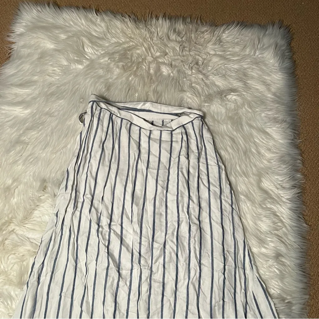 H&M L.O.G.G. Wrapover Skirt White Blue Stripes M - Image 9