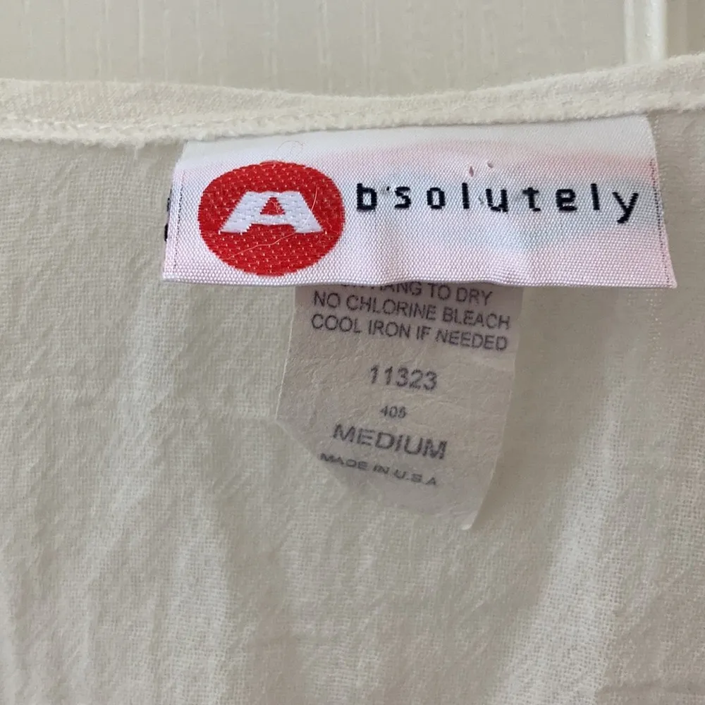 Absolutely FINAL MARKDOWN  top medium - Image 4