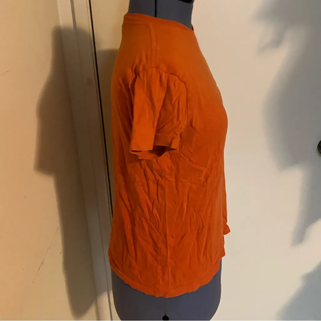 Vintage Y2K American Eagle Outfitters Women's T-shirt - Orange Short Sleeve - Image 4