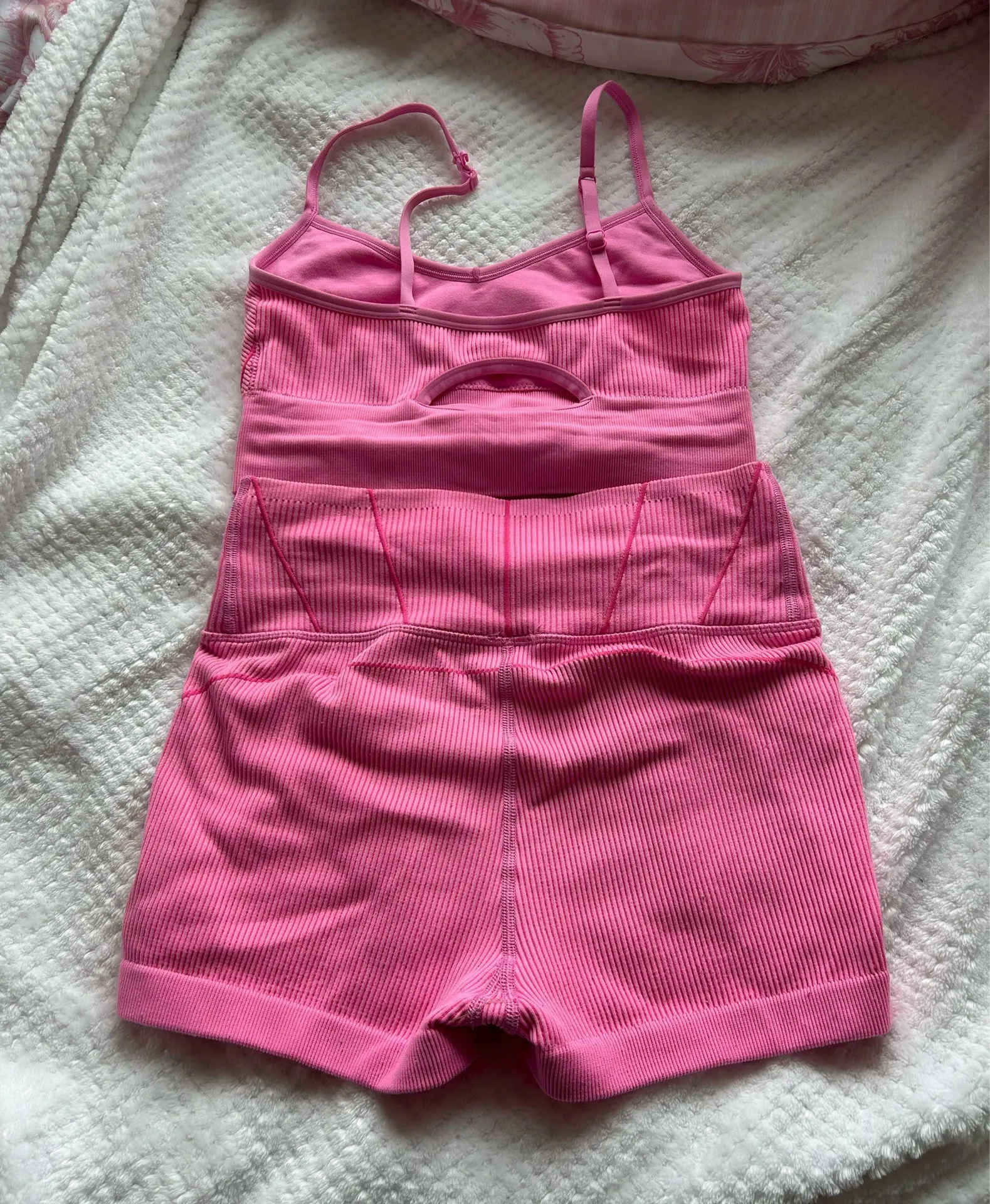 Aerie Pink Workout Set - Image 4