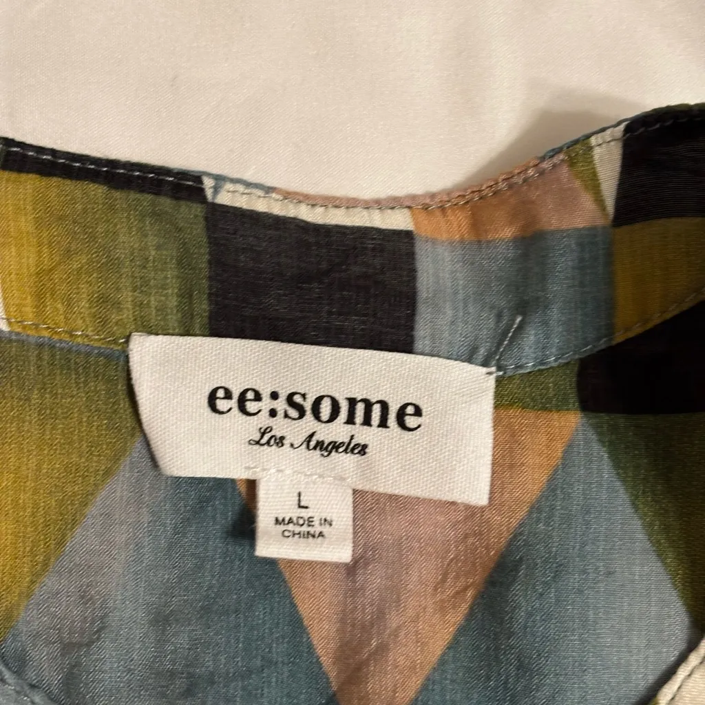 Eesome LA Abstract Geometric Blouse Size L Flowy Button Front Top Blue Size L - Image 2