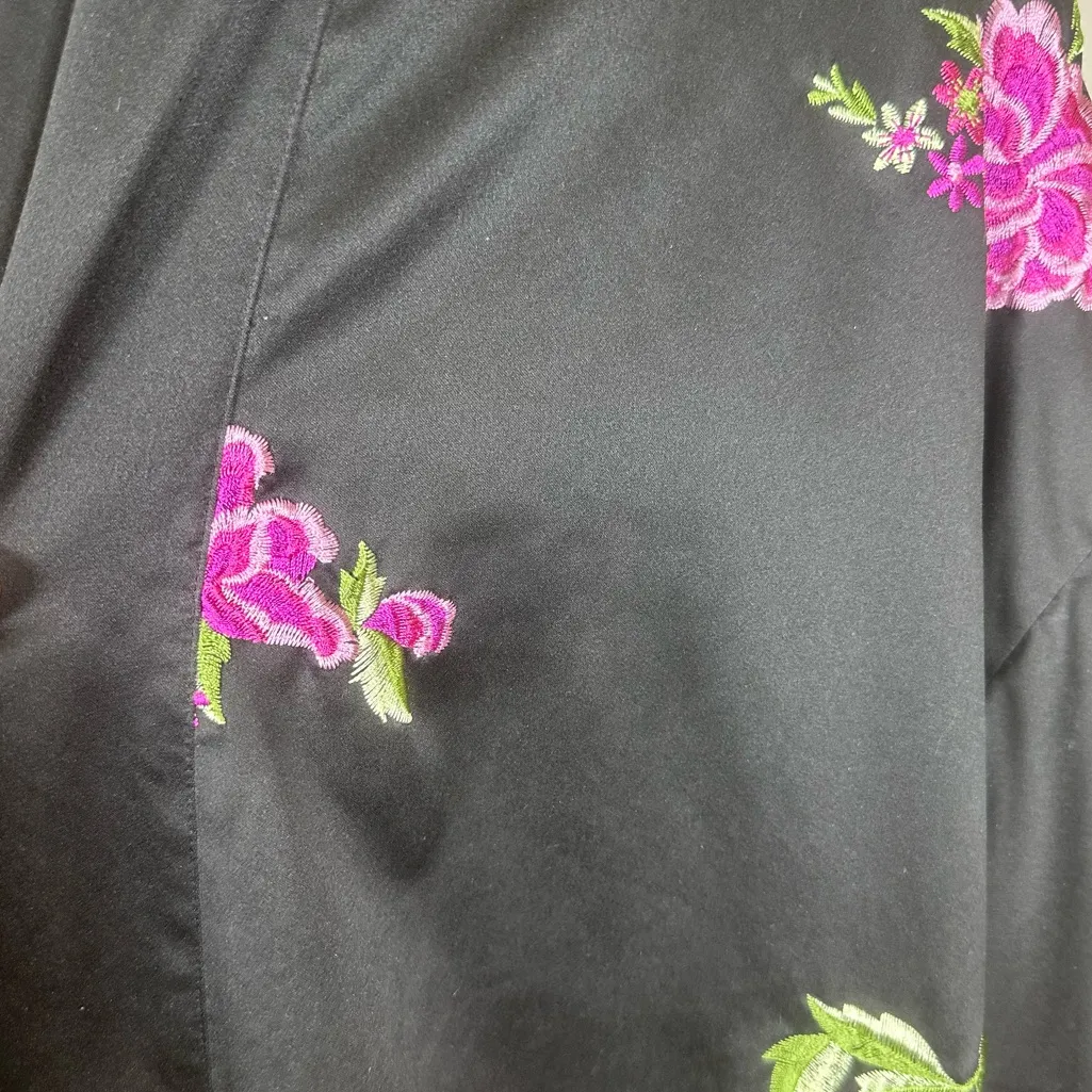 Victoria’s Secret Floral Embroidered Kimono Robe Boho Black One Size Whimsical - Image 9