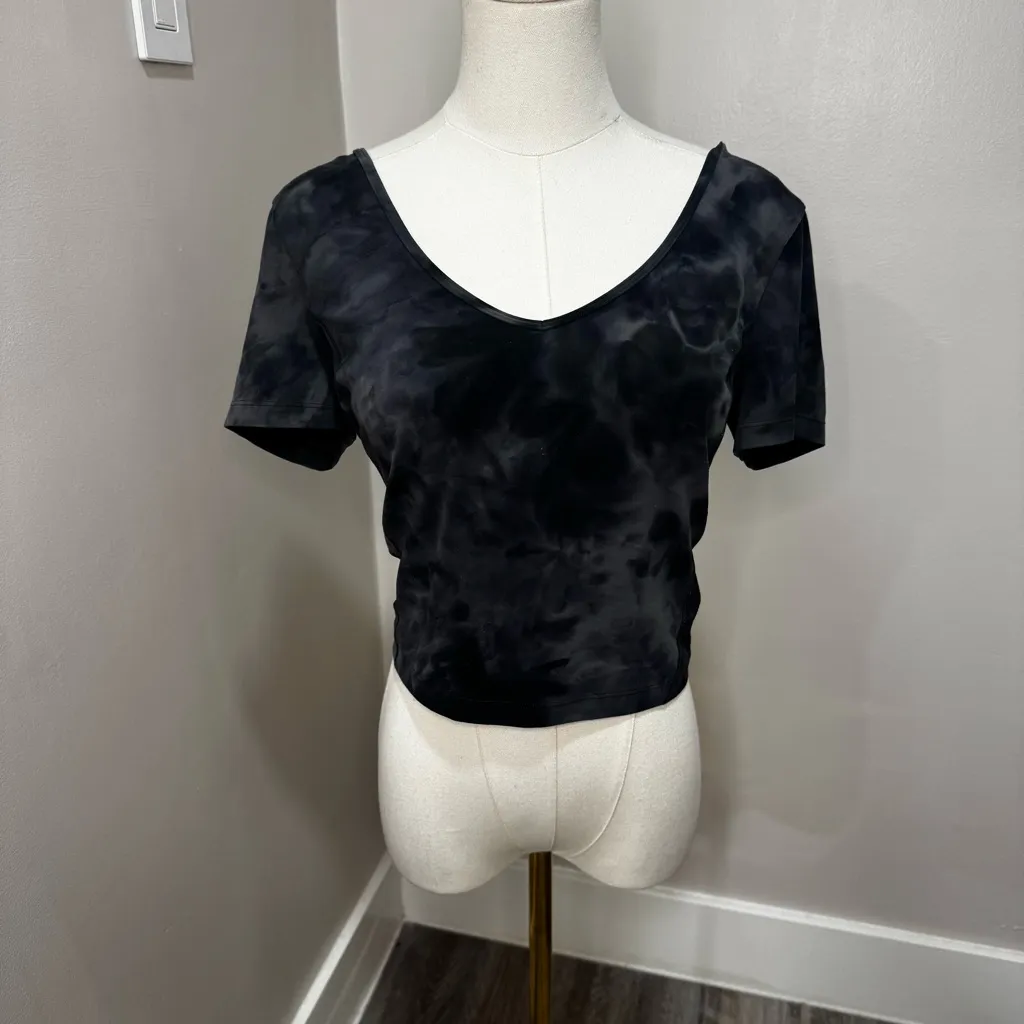 Lululemon Align Tee Nulu cropped workout top - Image 4