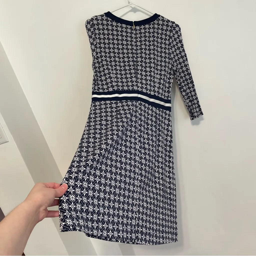DRAPER JAMES Honeycomb Floral Dress Navy Blue White 3/4 Sleeve Fit & Flare Dress - Image 16