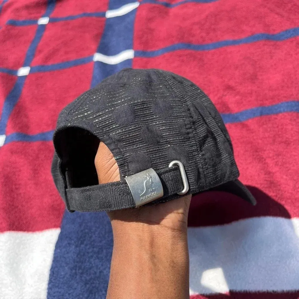 Kangol polkadot hat with holographic stripes Black - Image 2