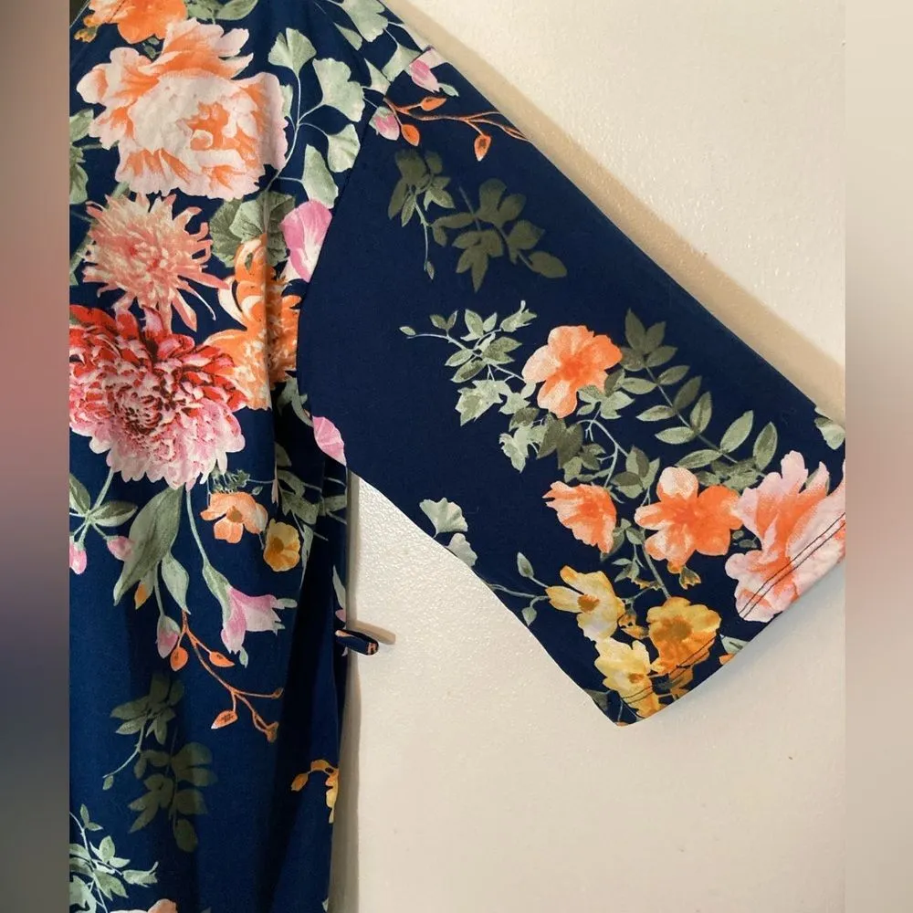 Flora navy blue floral cover-up cardigan - Image 5