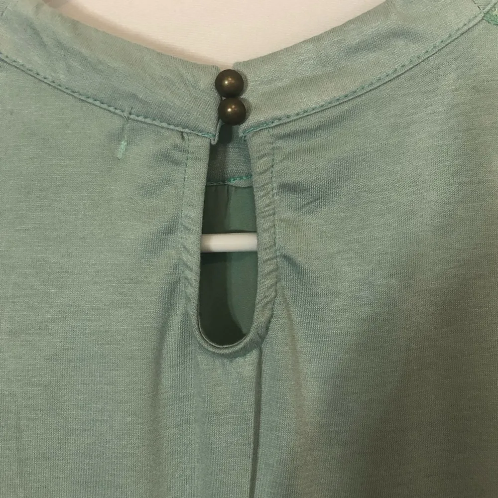 Lace floral airy tank top - Image 7