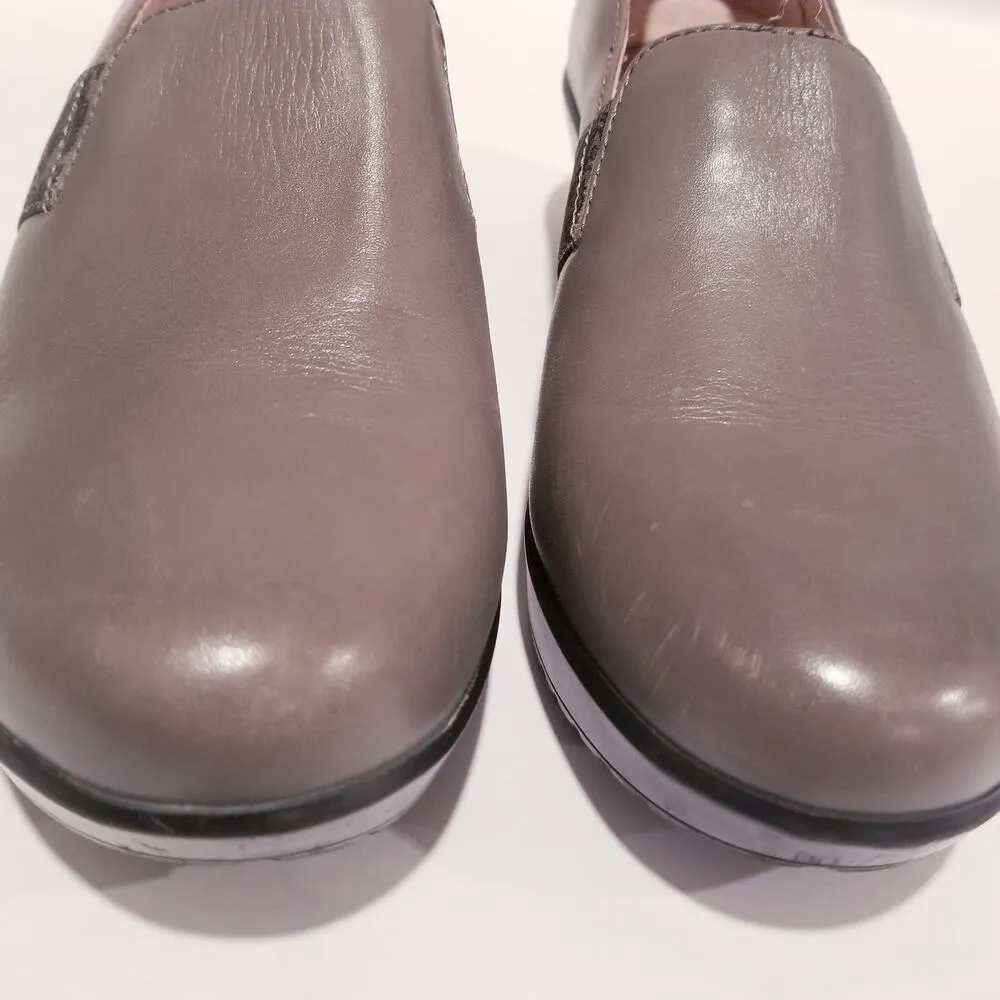 Dansko Leather Slip on Clogs - Image 10