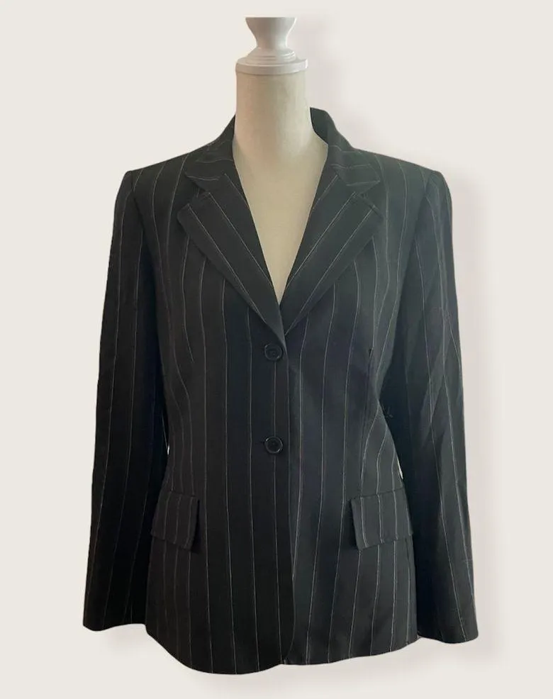 ANNE KLEIN / MERONA black pinstripe pantsuit - Image 8