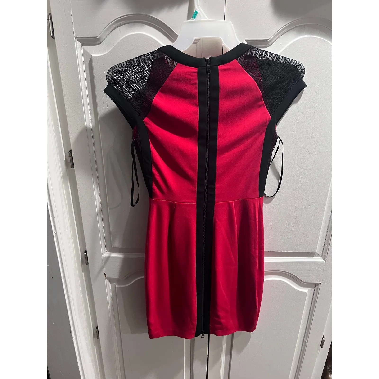 Caché Women’s Red Black Mesh Bodycon Cocktail Mini Dress Size 0 NWT - Image 2