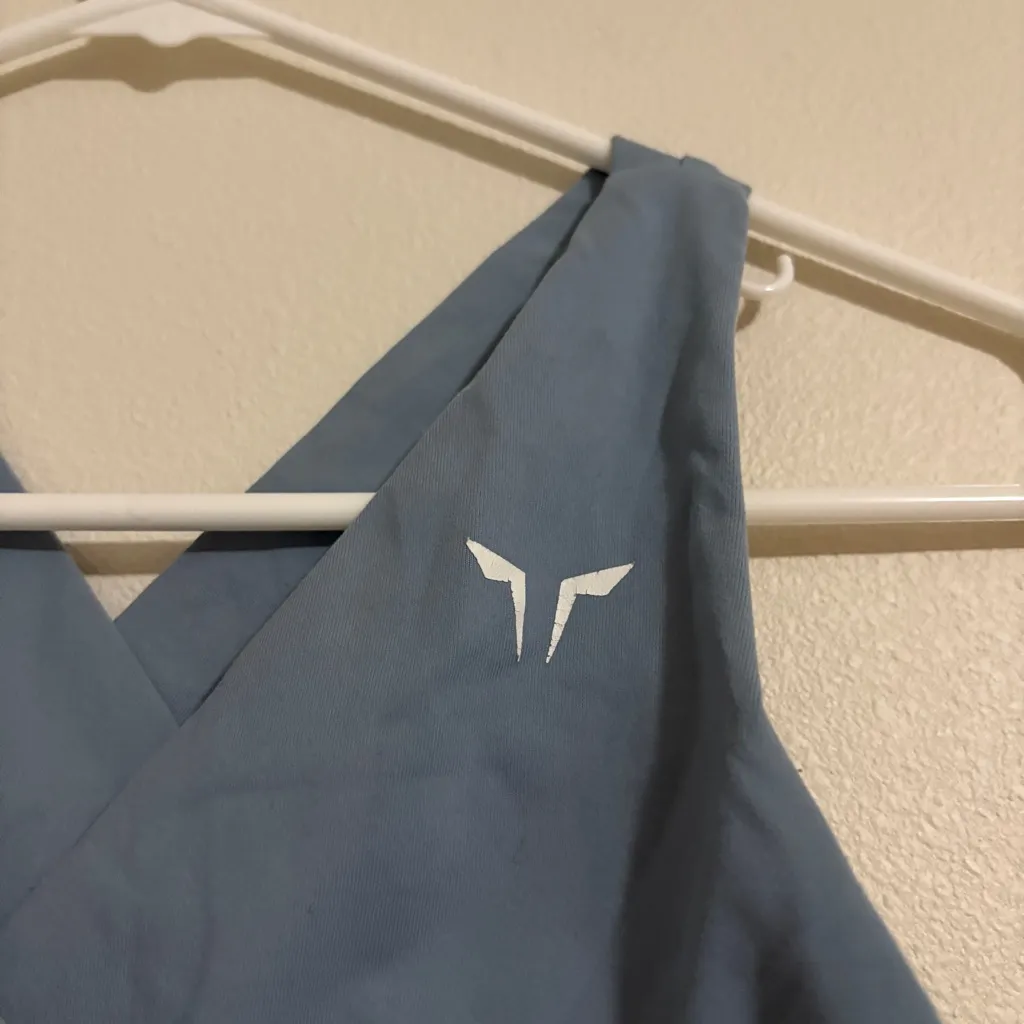 Women's Squat Wolf Blue Activewear Bra Size Small - Image 5