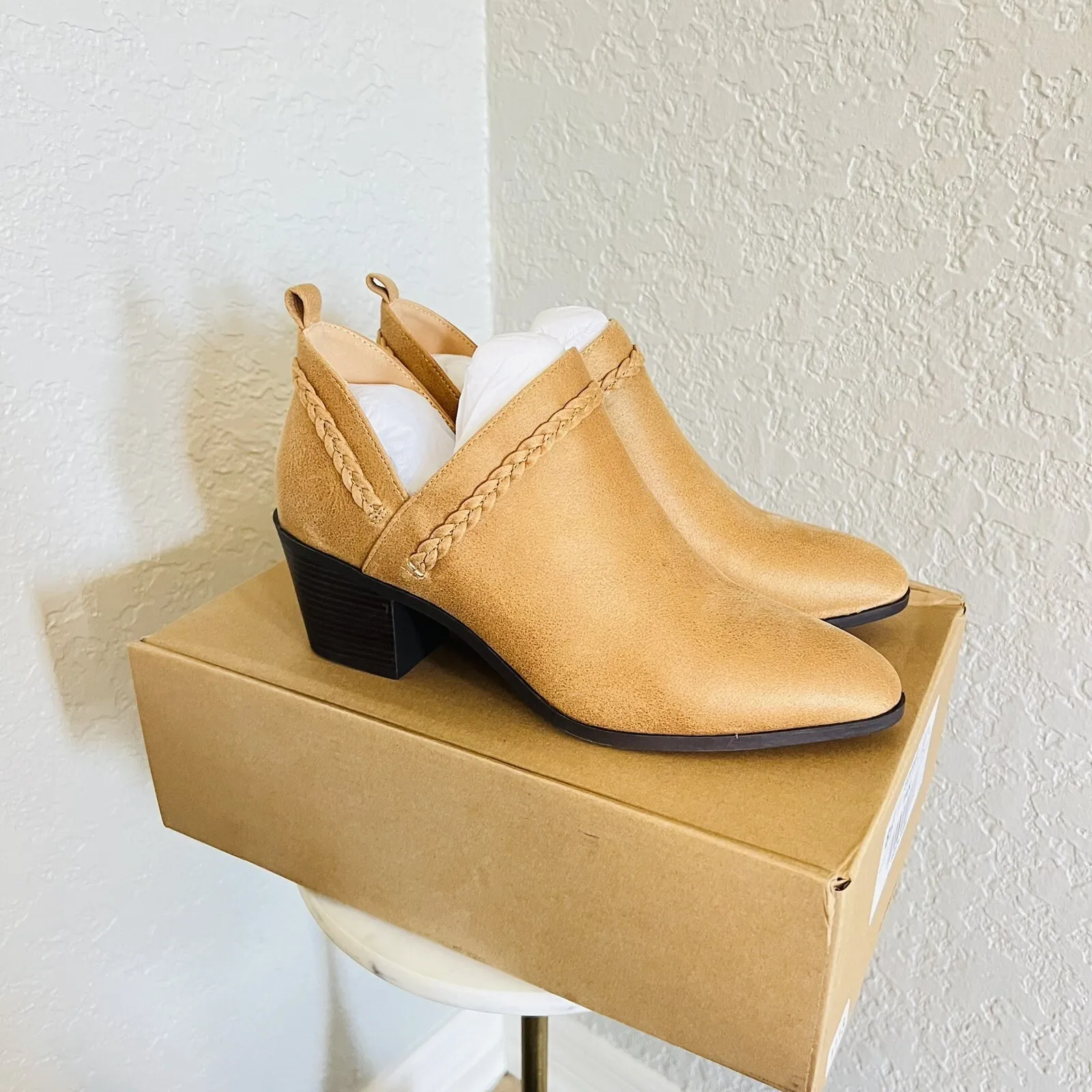 JOURNEE COLLECTION Sophie Braided Strap Bootie, Block Heel, Tan, Size 8.5 NWT - Image 10