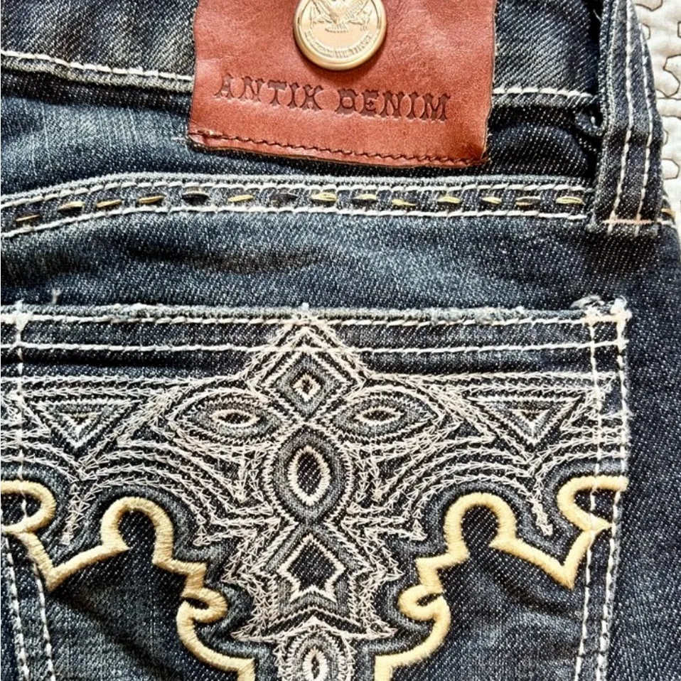 ANTIK Bootcut Low Rise Embroidered Pocket Jeans *Length Altered* Sz 26P💛 - Image 9