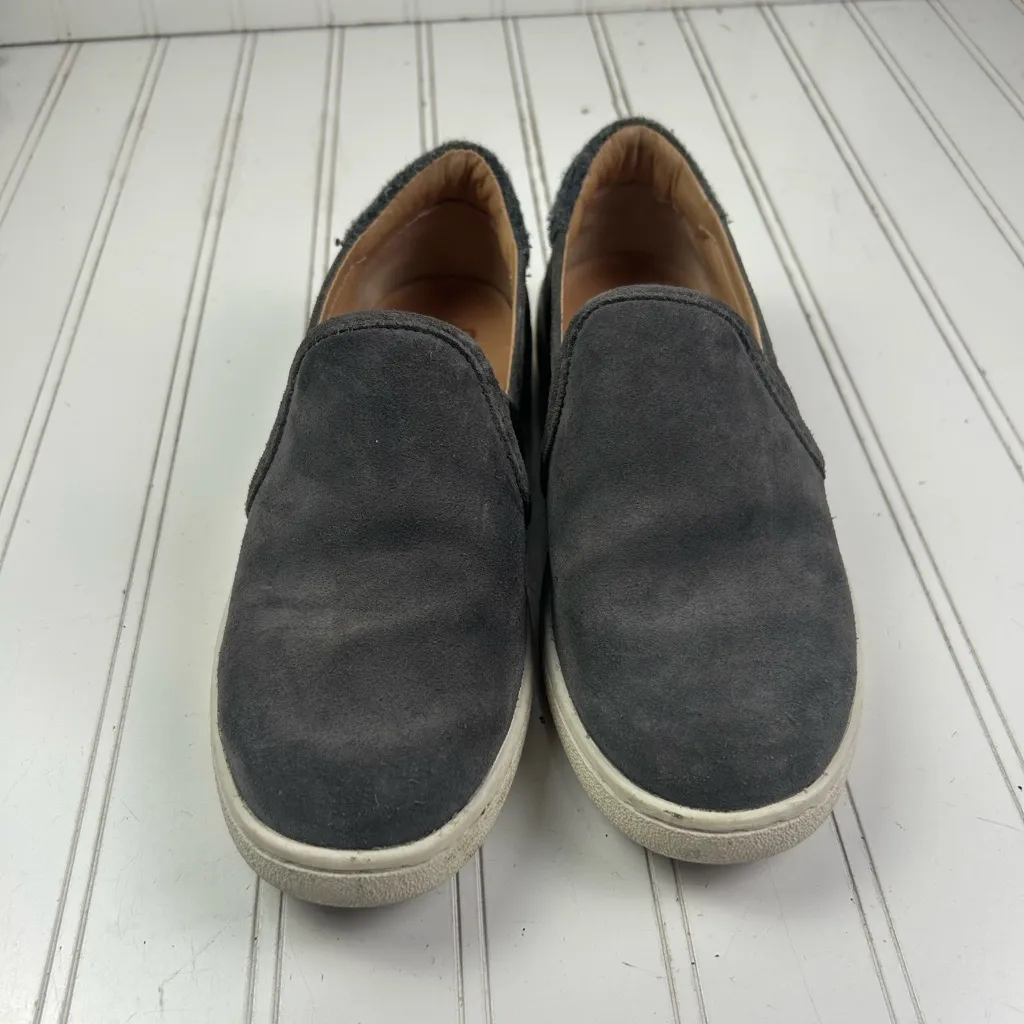 UGG Australia Cas Charcoal Gray Suede Slip-On Sneakers Women’s Size 7 - Image 2