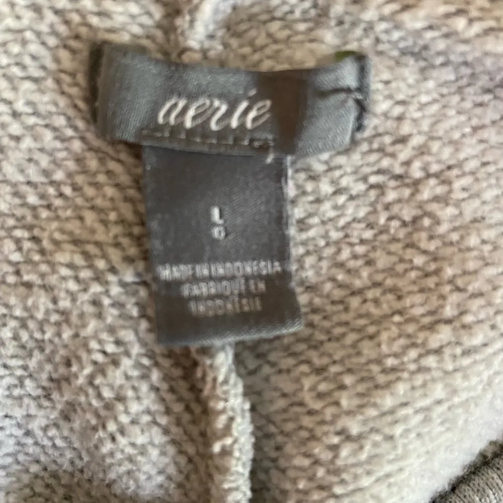 Aerie grey cotton shorts - Image 3