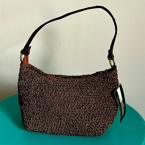 Connections New Chic Trendy Minimalist Woven Fabric Baguette Shoulder Handbag Brown - Image 1