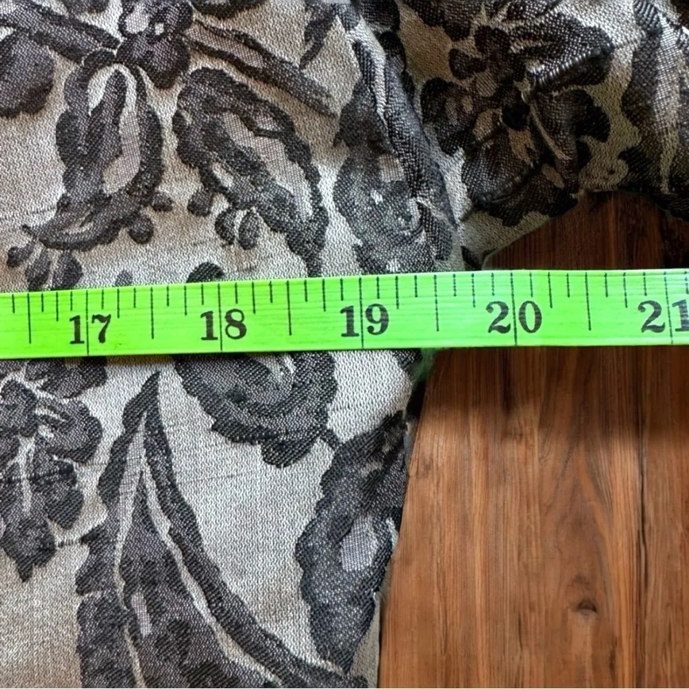 VINTAGE 60s Dynasty 100% Silk Jacquard Grey & Black Paisley Blazer - Image 8