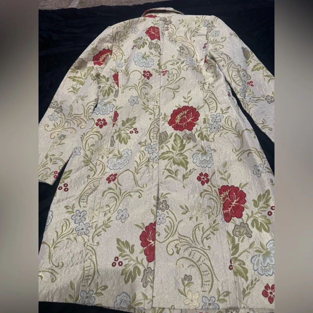 Apostrophe Vibrant Red Coat - Image 5